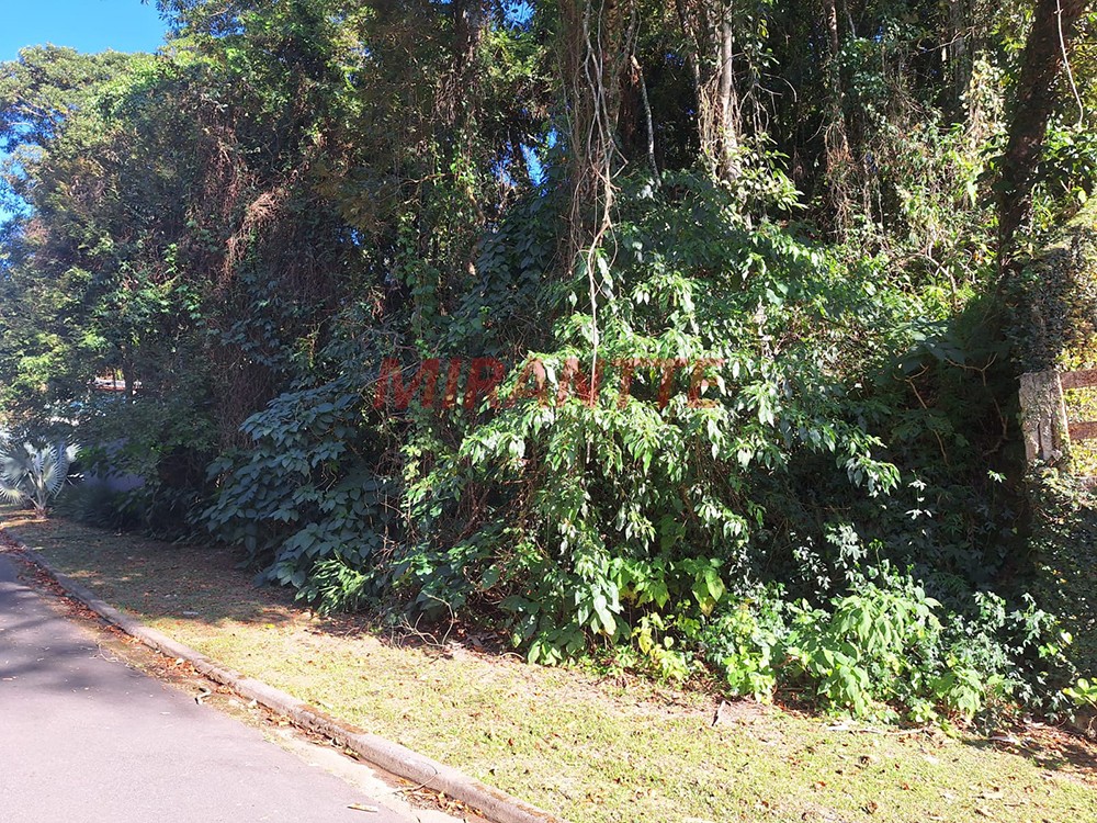Terreno de 1505m² em Serra da Cantareira