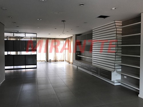 Comercial de 957m² em Santo Amaro