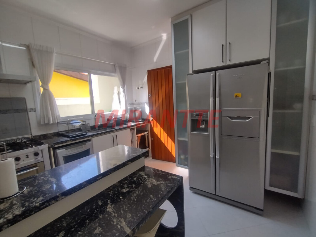 Sobrado de 210m² com 3 quartos em Jardim São Paulo
