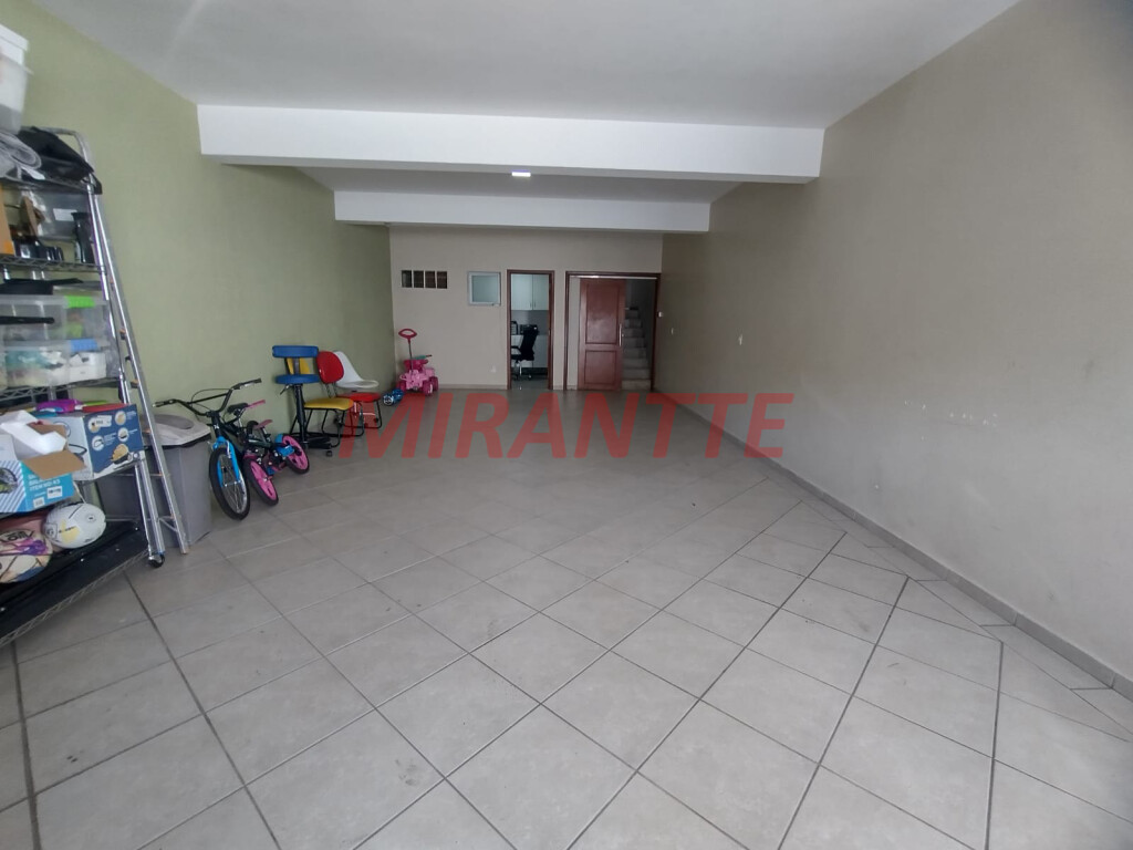 Sobrado de 210m² com 3 quartos em Jardim São Paulo