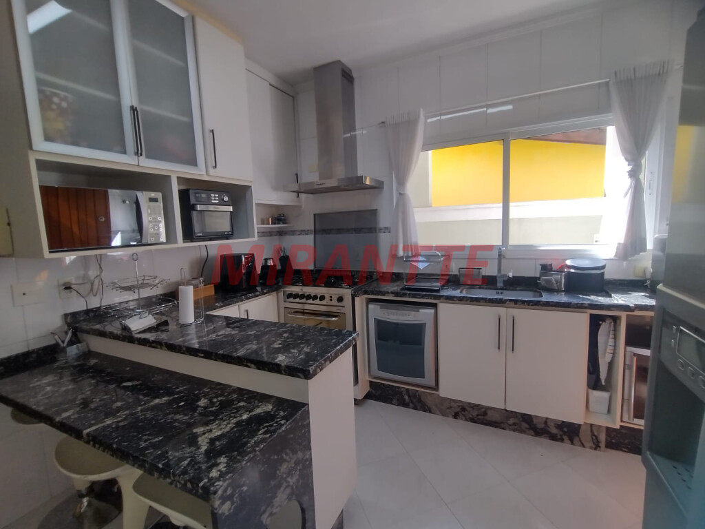 Sobrado de 210m² com 3 quartos em Jardim São Paulo
