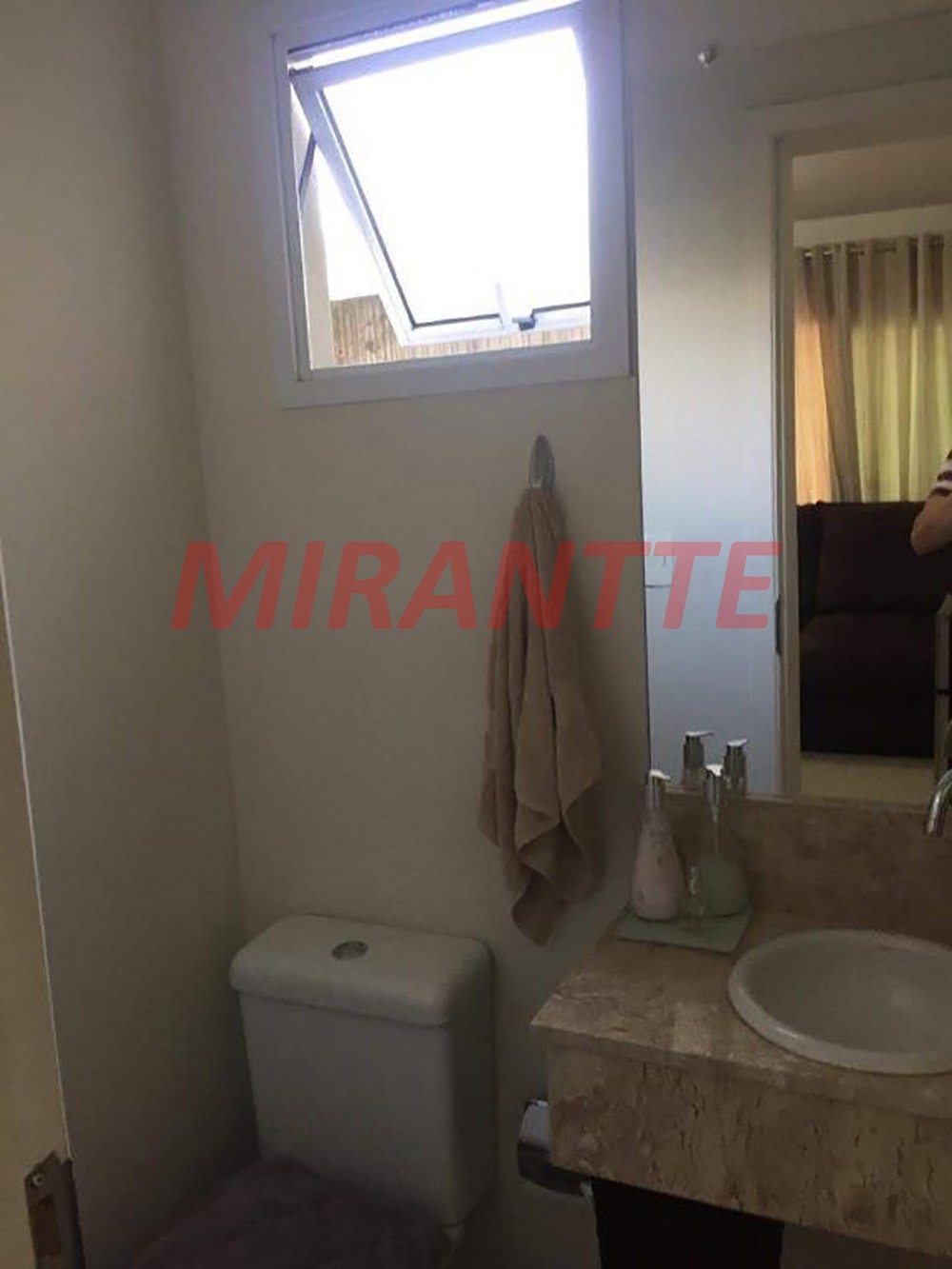 Cond. fechado com 3 quartos em Tremembe