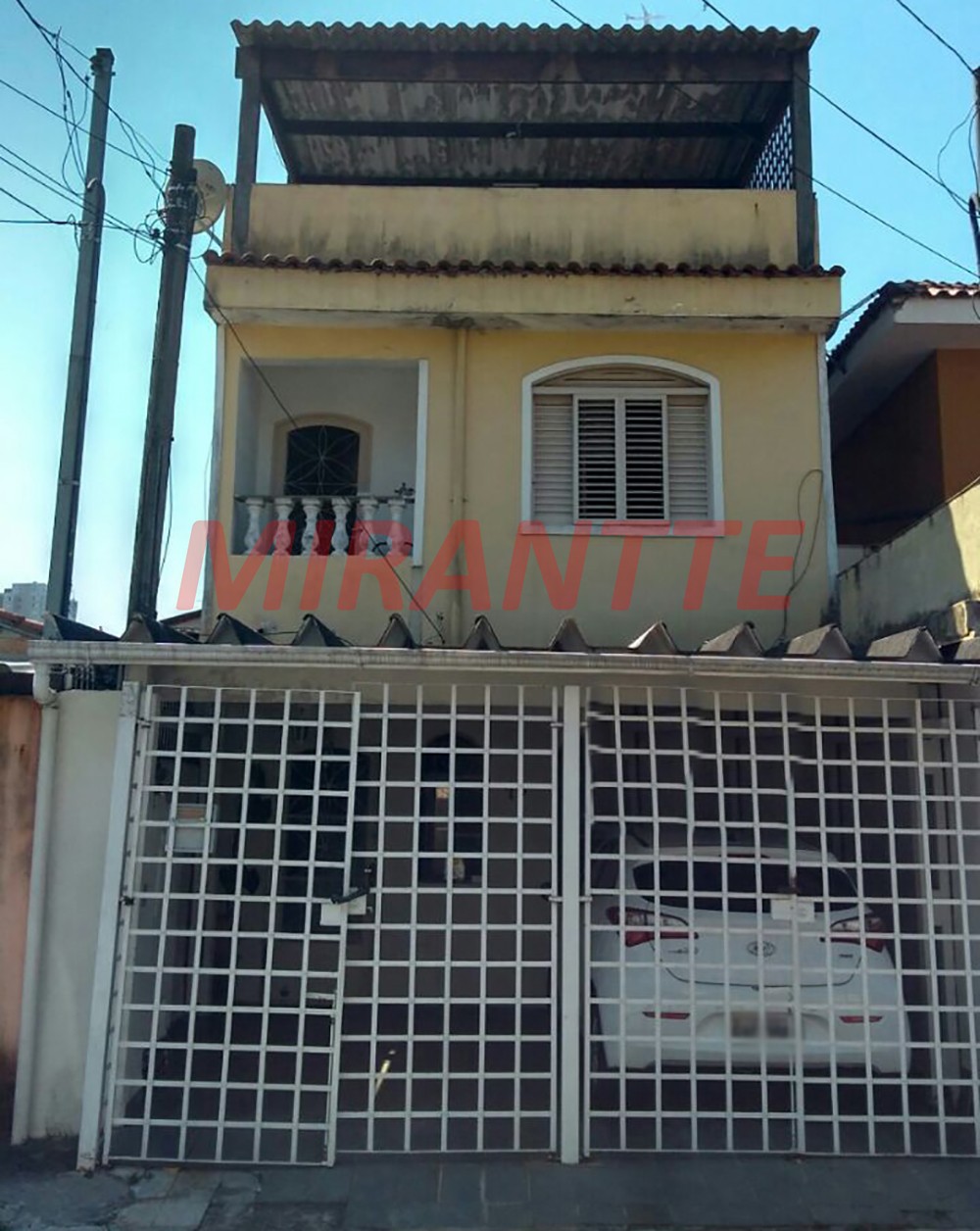 Sobrado de 240m² com 3 quartos em Santa Terezinha