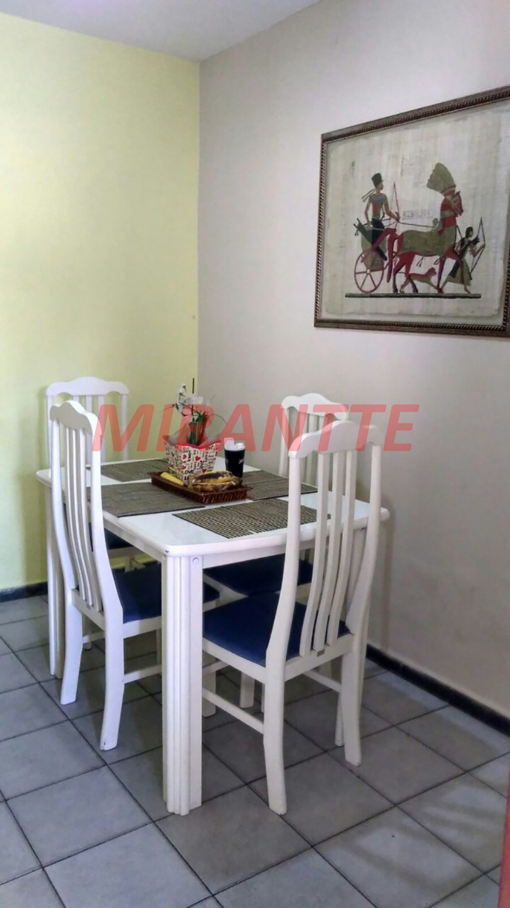 Sobrado de 240m² com 3 quartos em Santa Terezinha