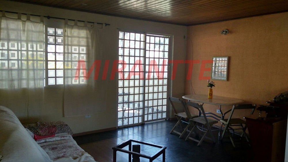 Sobrado de 240m² com 3 quartos em Santa Terezinha