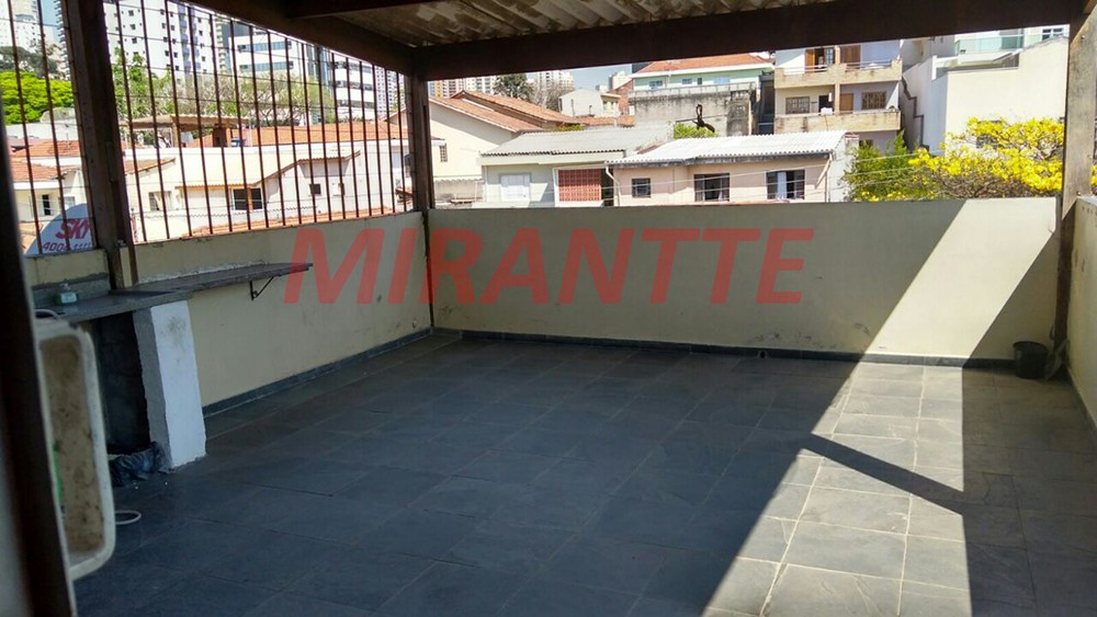 Sobrado de 240m² com 3 quartos em Santa Terezinha