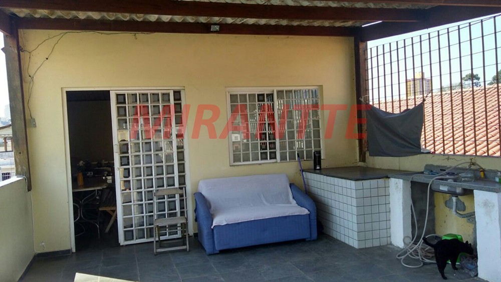 Sobrado de 240m² com 3 quartos em Santa Terezinha