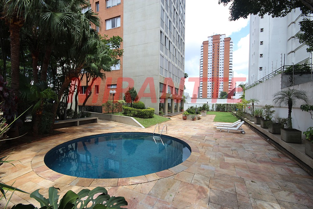 Apartamento de 217m² com 2 quartos em Perdizes
