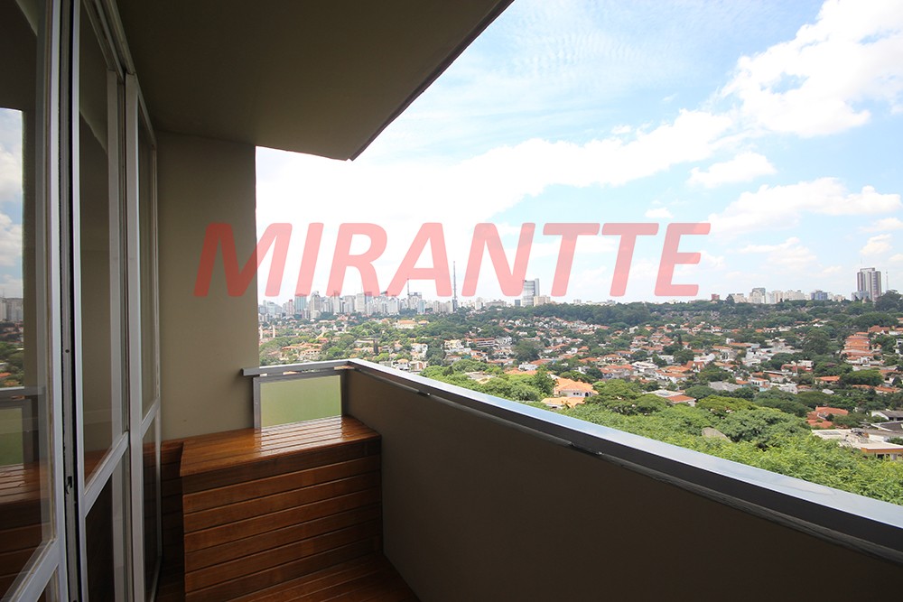 Apartamento de 217m² com 2 quartos em Perdizes