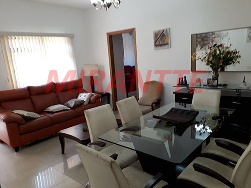 Sobrado de 275m² com 4 quartos em Tucuruvi