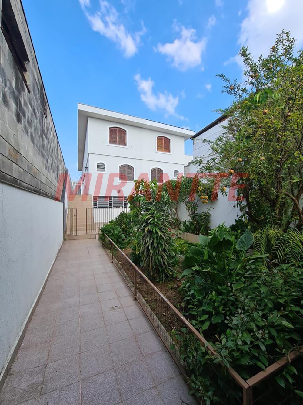 Sobrado de 166m² com 3 quartos em Vila Santa Maria