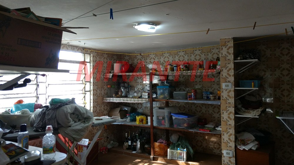 Sobrado de 210m² com 3 quartos em Água Fria