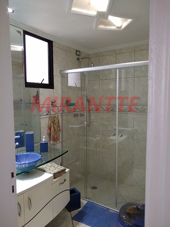 Apartamento de 133m² com 3 quartos em Água Fria
