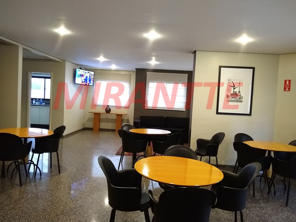 Apartamento de 133m² com 3 quartos em Água Fria