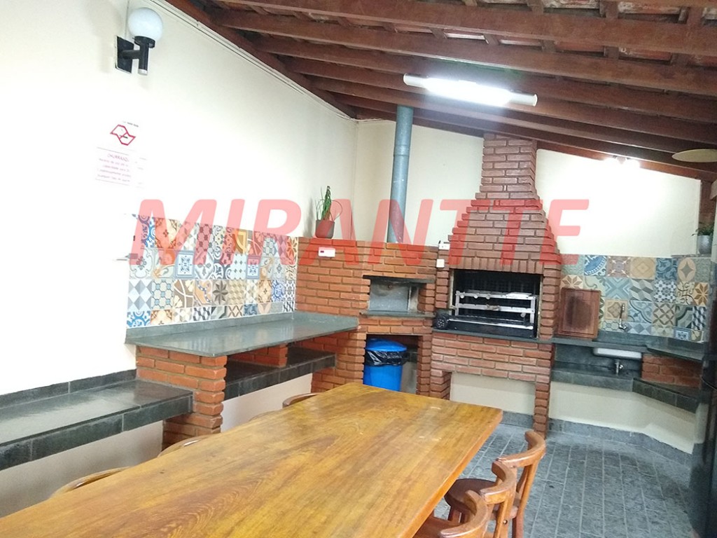 Apartamento de 133m² com 3 quartos em Água Fria