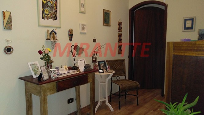 Sobrado de 280m² com 3 quartos em Vila Rosa