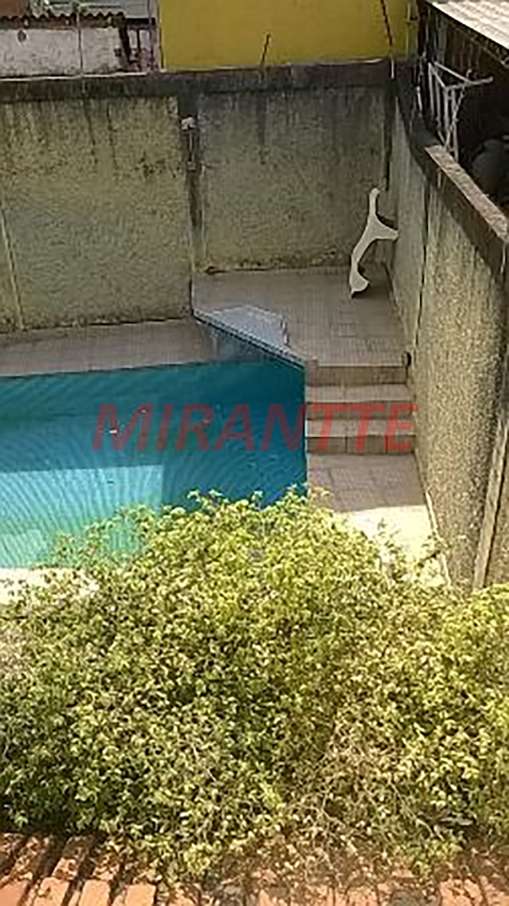 Cond. fechado de 900m² com 7 quartos em Cachoeirinha