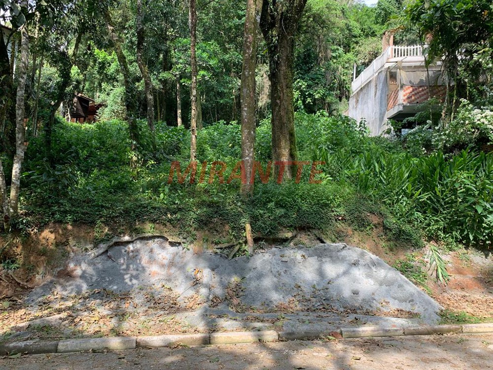Terreno de 720m² em Serra Da Cantareira