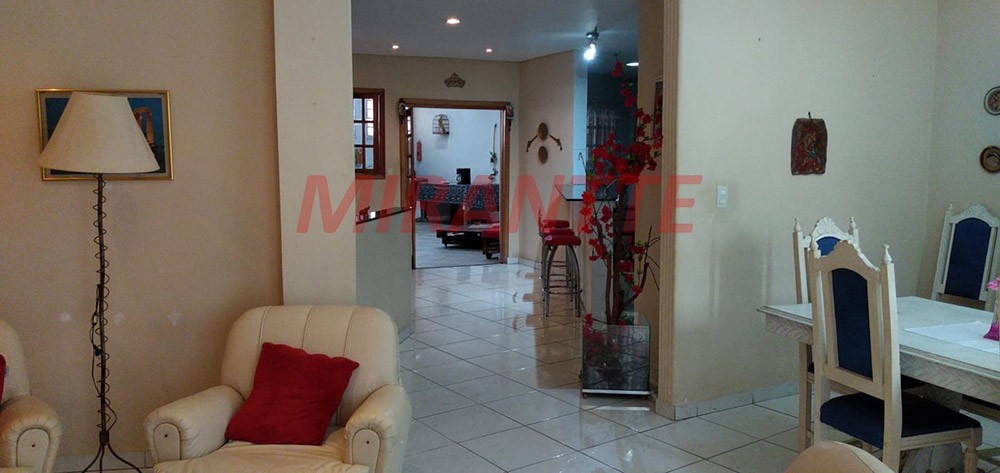 Comercial de 368m² com 6 quartos em Vila Isolina Mazzei