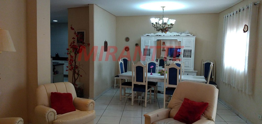 Comercial de 368m² com 6 quartos em Vila Isolina Mazzei
