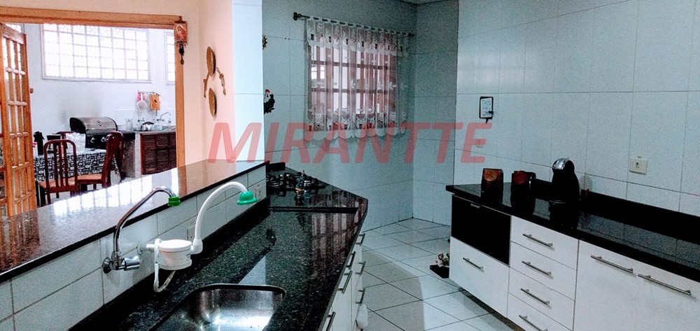Comercial de 368m² com 6 quartos em Vila Isolina Mazzei