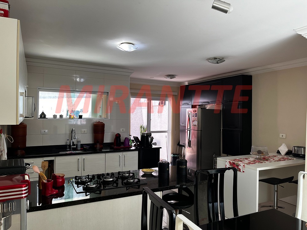 Sobrado de 174m² com 3 quartos em Vila Guilherme