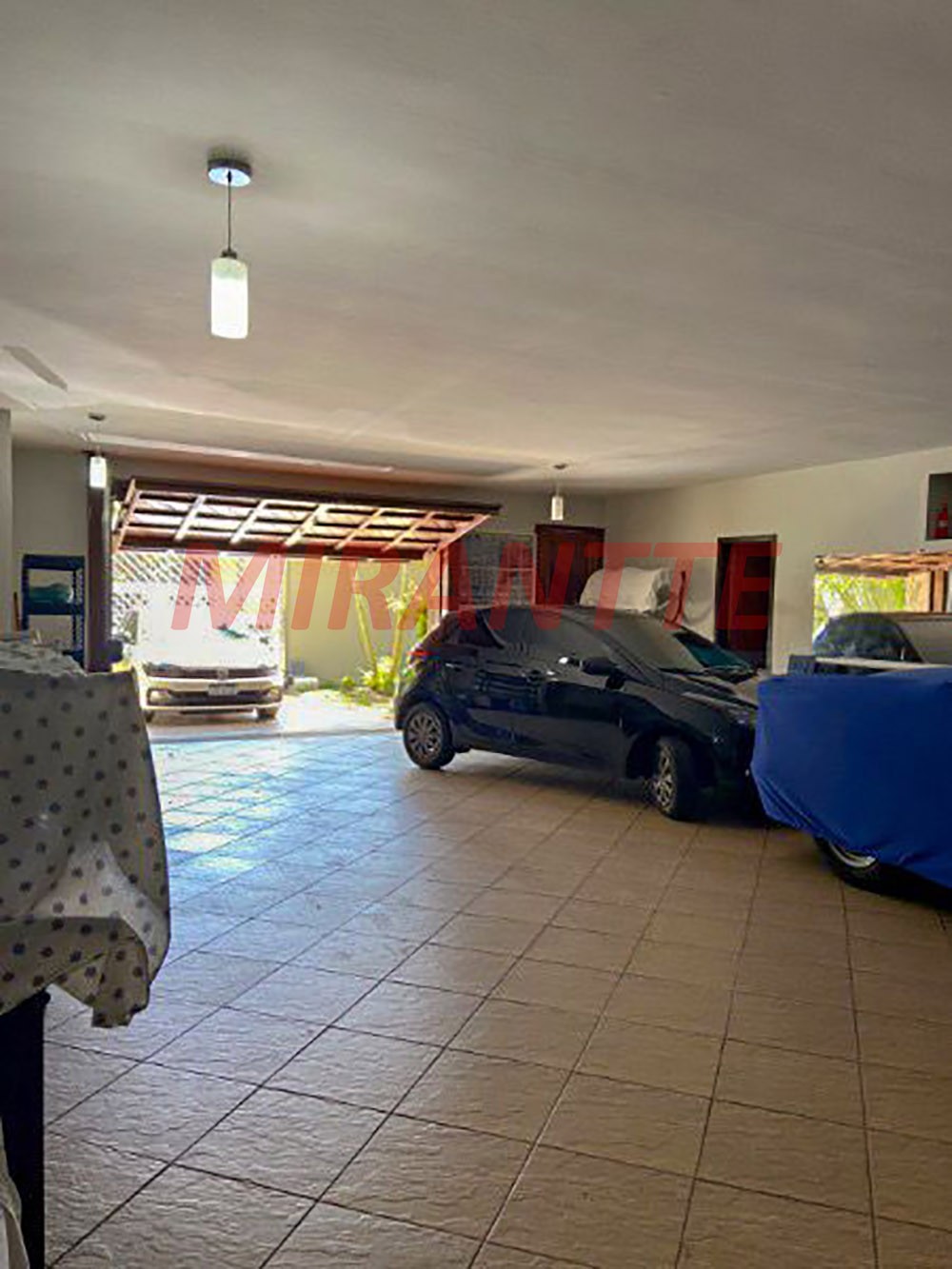Casa terrea de 420m² com 3 quartos em Jardim Guapíra