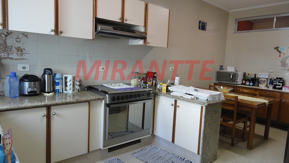 Casa terrea de 420m² com 3 quartos em Jardim Guapíra