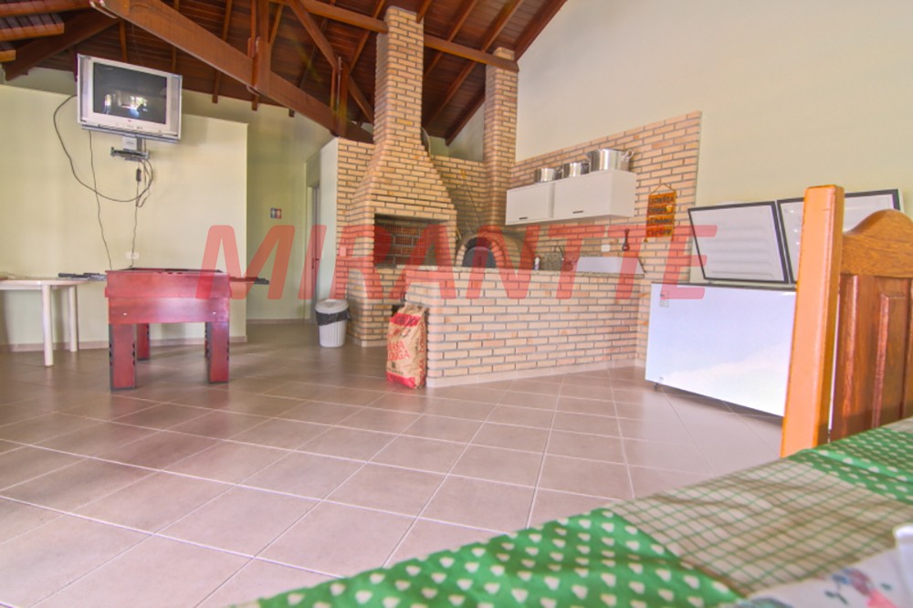ChÁcara de 723m² com 8 quartos em Portão