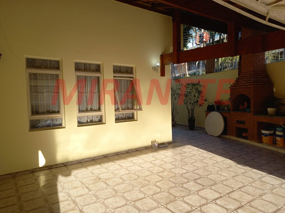 Sobrado de 94m² com 3 quartos em Jardim Virginia Bianca