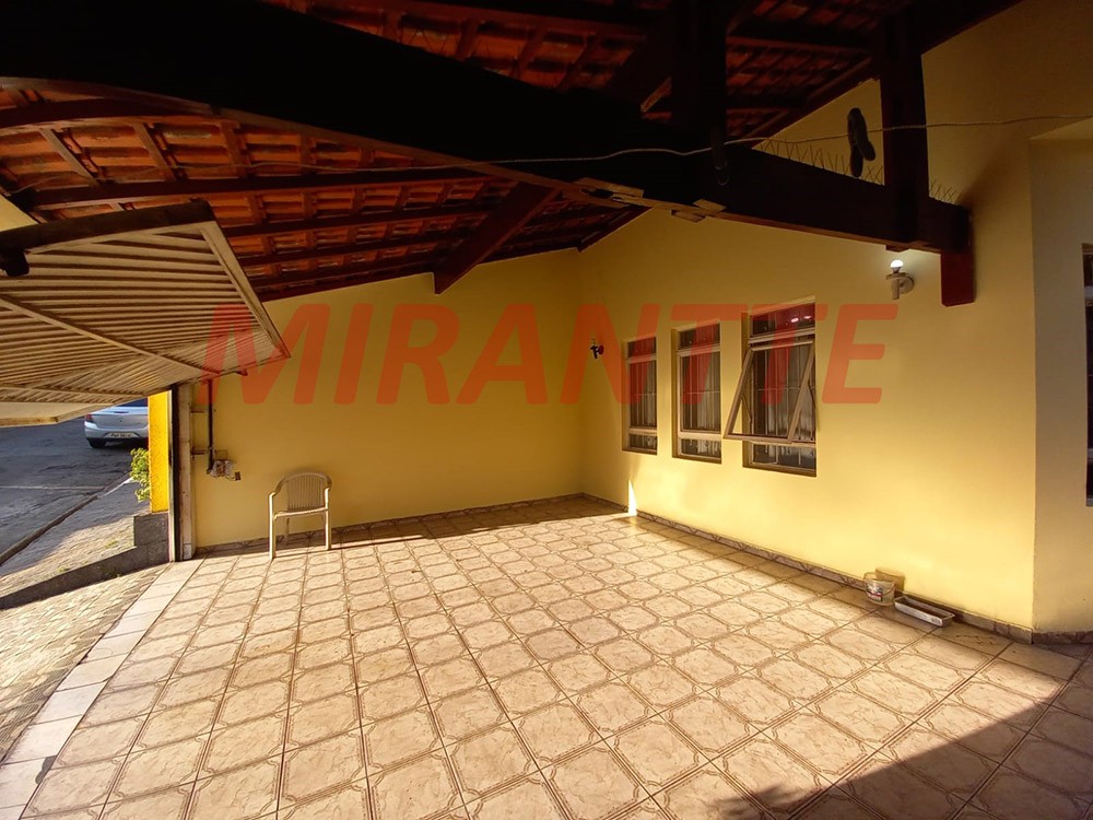 Sobrado de 94m² com 3 quartos em Jardim Virginia Bianca