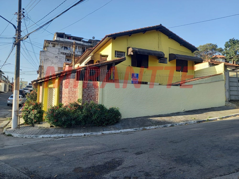 Sobrado de 94m² com 3 quartos em Jardim Virginia Bianca