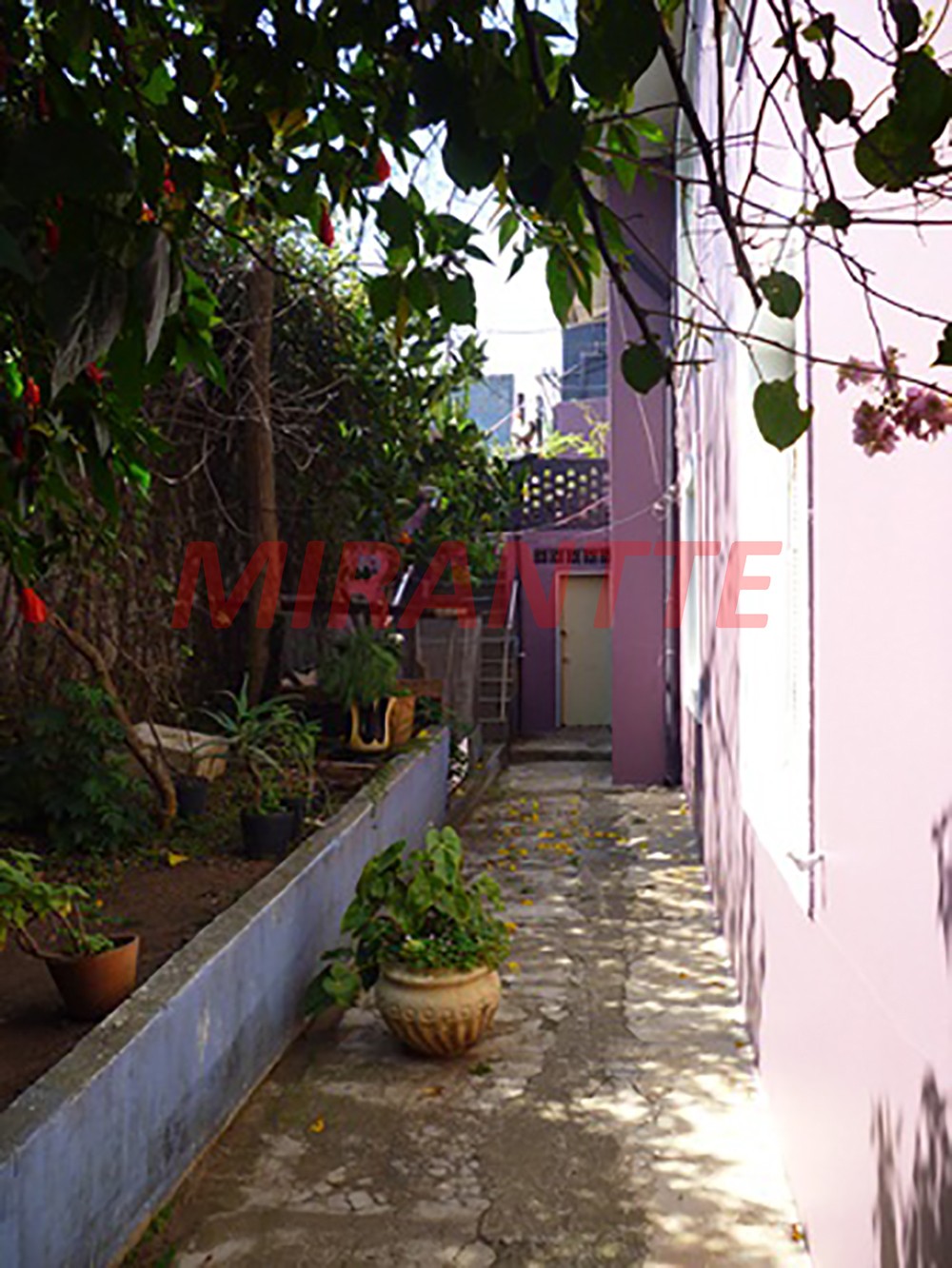 Terreno de 340m² em Freguesia do Ó