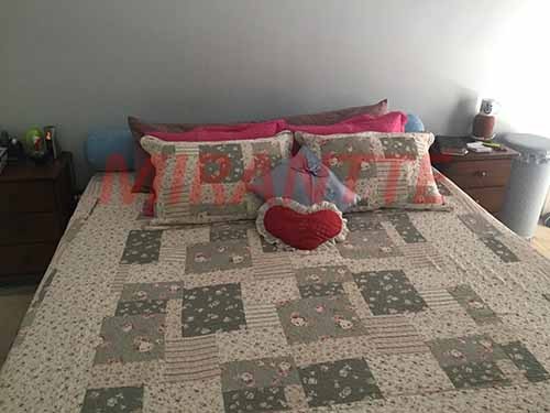 Sobrado de 200m² com 3 quartos em Vila Cavaton