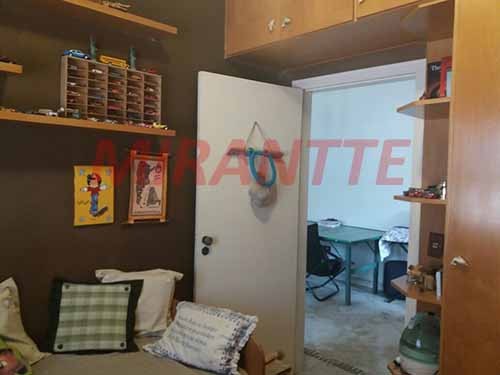 Sobrado de 200m² com 3 quartos em Vila Cavaton