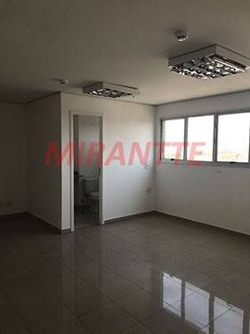 Comercial de 36m² em Santana