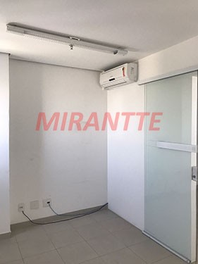Comercial de 38m² em Santana