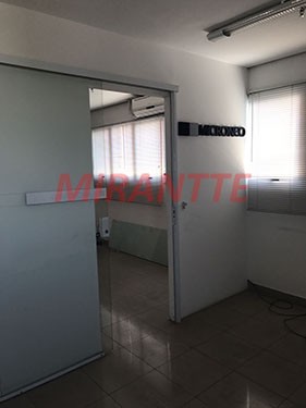 Comercial de 38m² em Santana