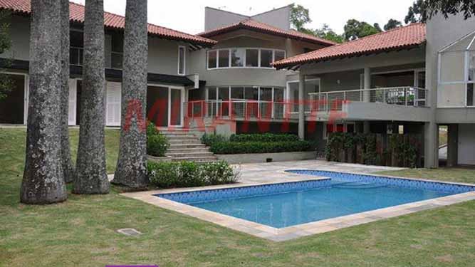 Sobrado com 5 quartos em Alphaville