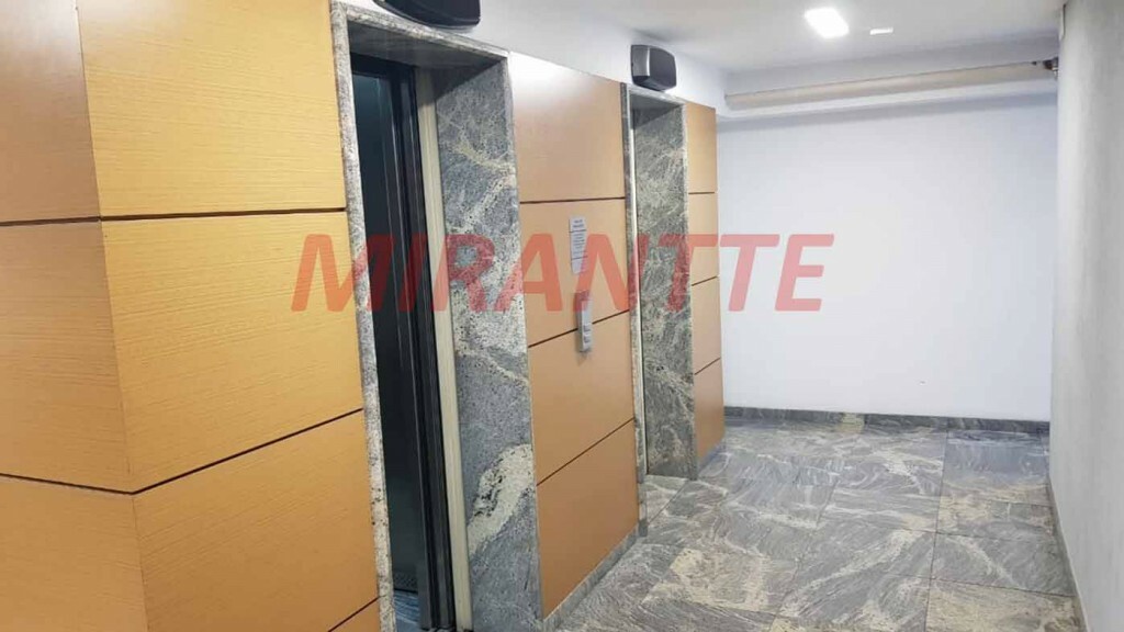Comercial de 42m² em Santana