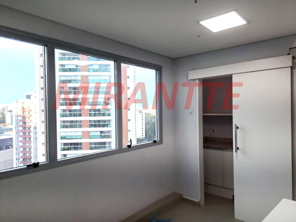 Comercial de 42m² em Santana
