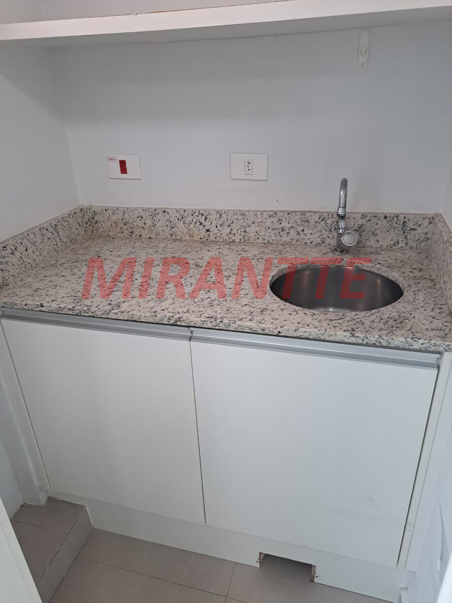 Comercial de 42m² em Santana