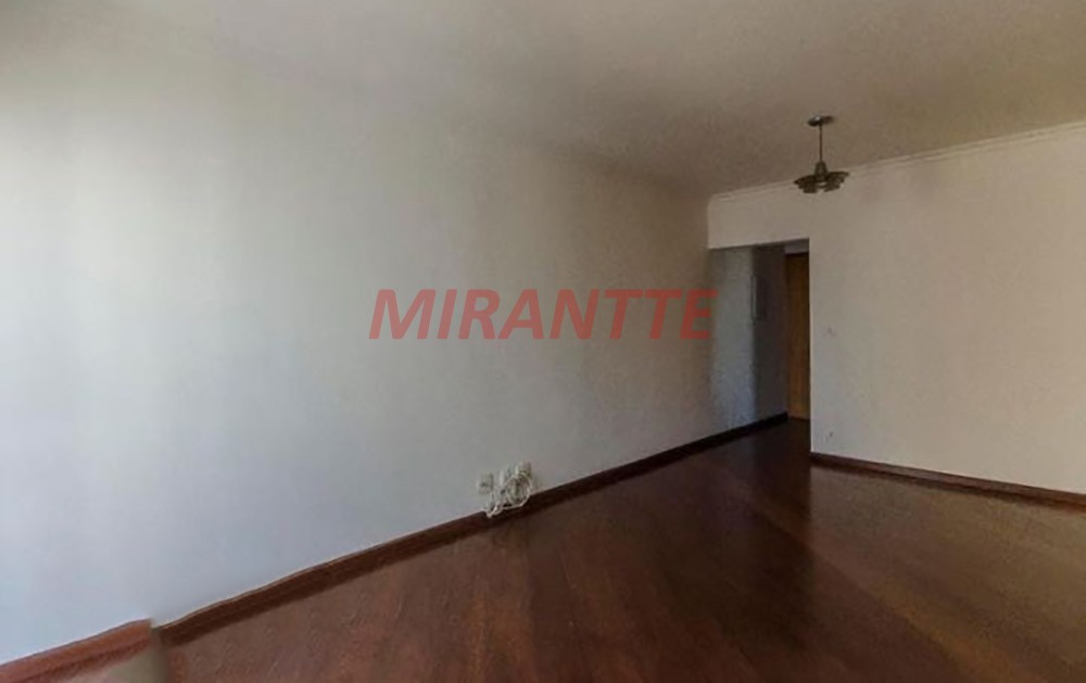 Apartamento de 57m² com 2 quartos em Santa Teresinha