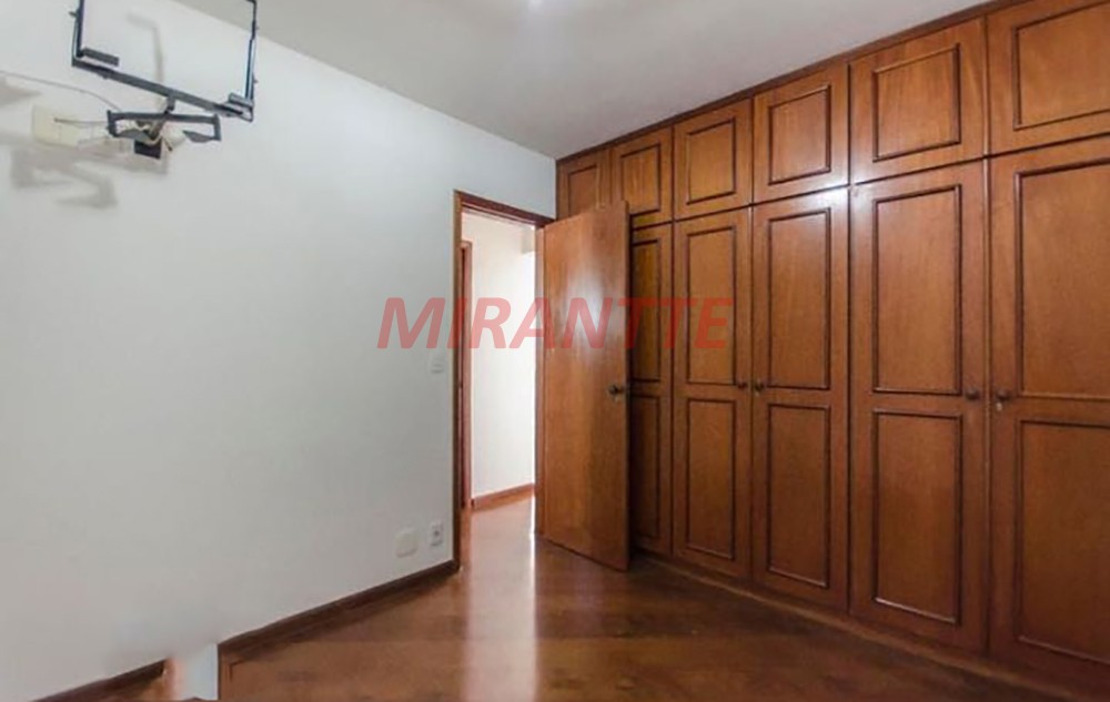 Apartamento de 57m² com 2 quartos em Santa Teresinha