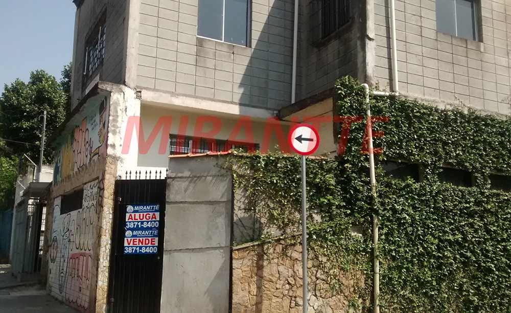 Comercial de 160m² em Vila Clélia