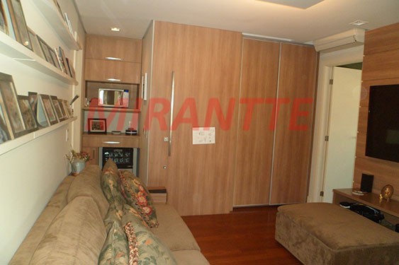 Cobertura de 330m² com 4 quartos em Santana
