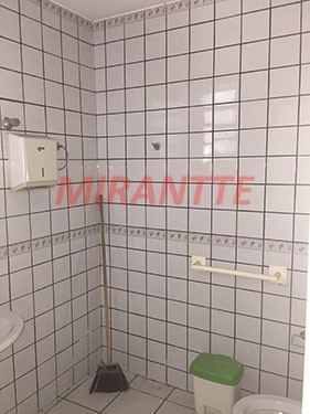 Sobrado com 2 quartos em Santana