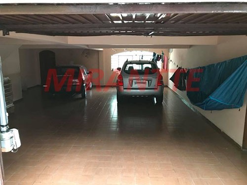 Sobrado de 281m² com 4 quartos em Tremembe