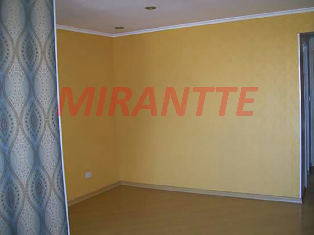 Apartamento de 70m² com 3 quartos em Vila Amalia