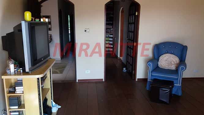 Sobrado de 612m² com 4 quartos em Centro – Mairiporã